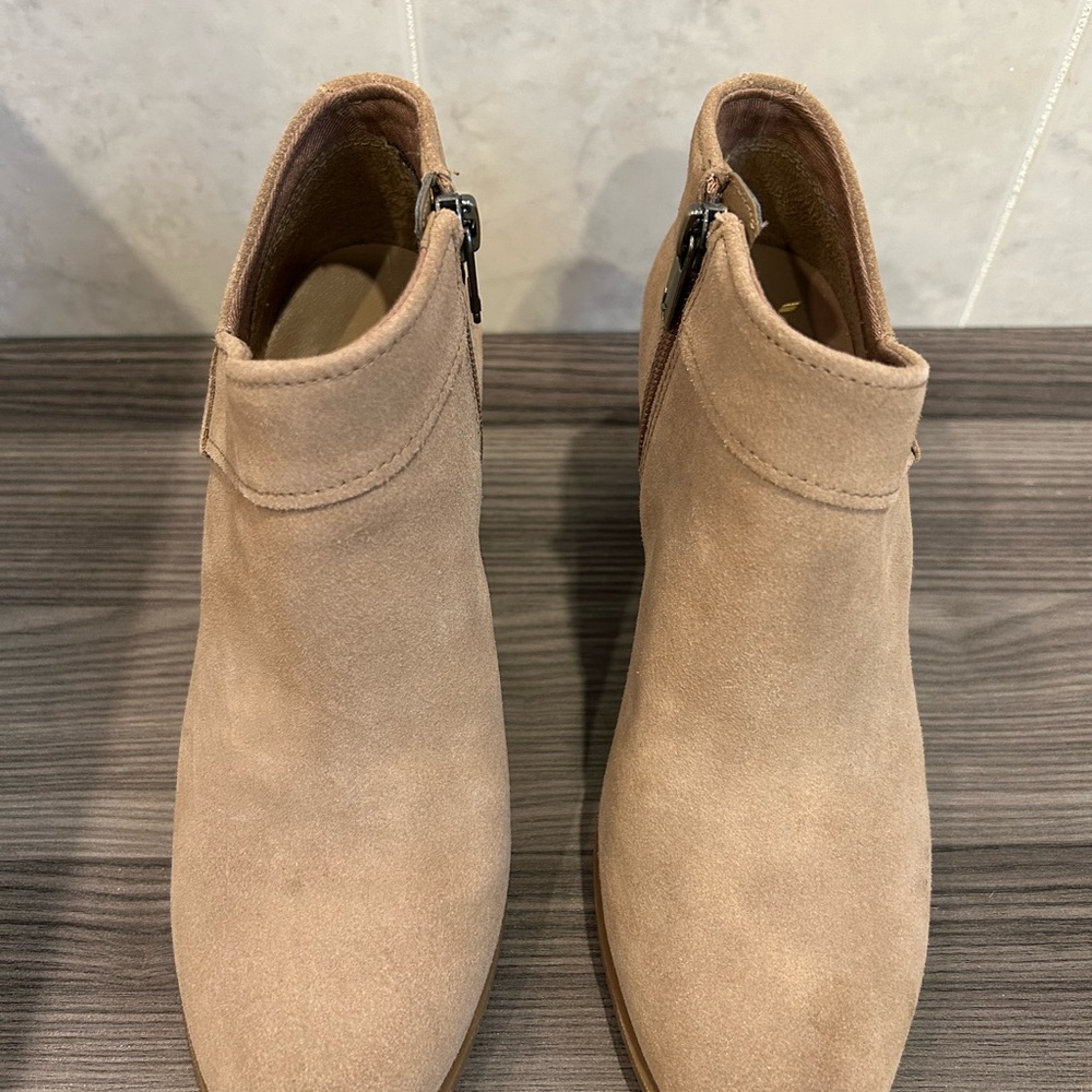 Koolaburra by Ugg Tan Suede Boots